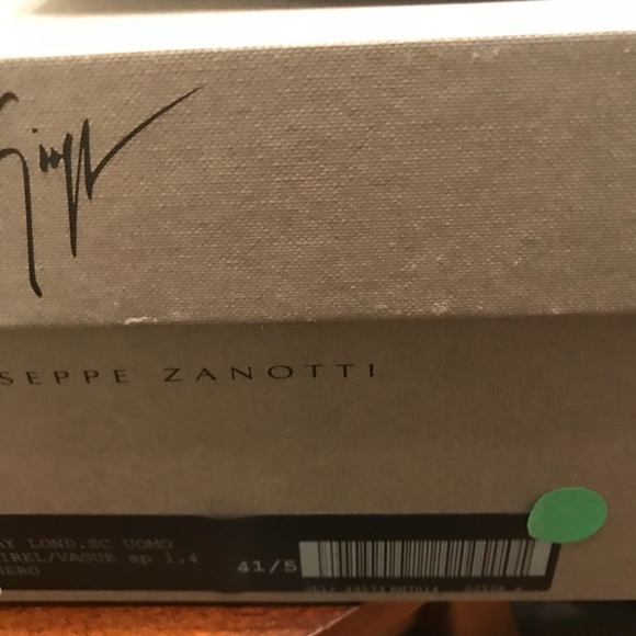 NEW Giuseppe Zanotti Double Zip Leather Sneakers - Picture 6 of 6